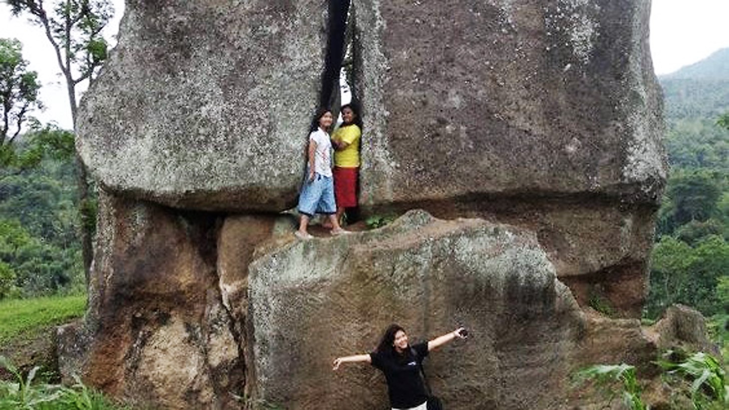 the-megaliths-of-indonesia-are-waiting-to-be-identified-by-their-stone